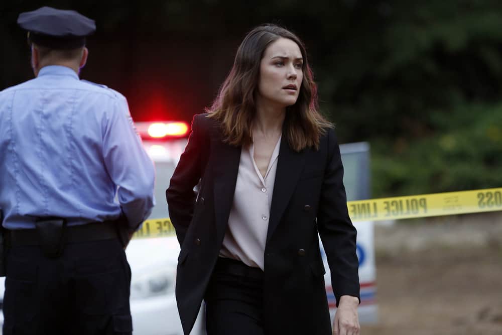 Elisabeth Keen (Megan Boone) sur les lieux d'un crime