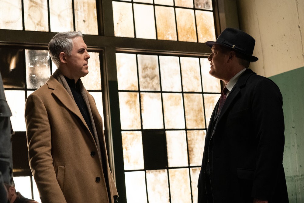Kleeman (Ian Lithgow) se retrouve face au criminel Raymond Reddington (James Spader)