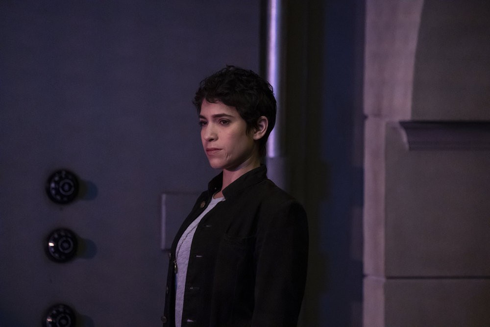 Diany Rodriguez interprète  Weecha, le garde du corps de Reddington