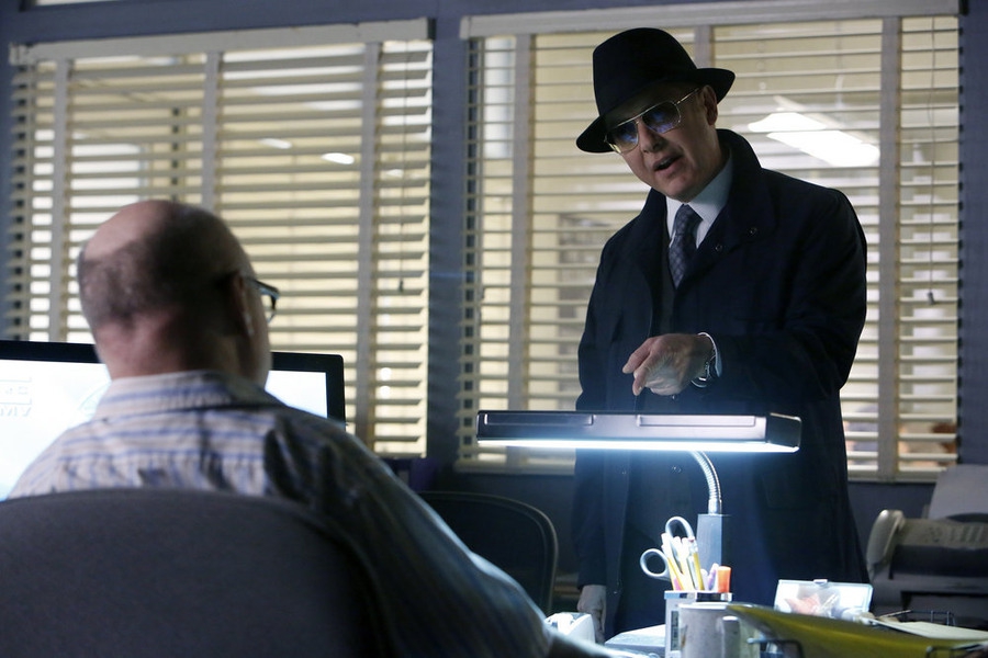 Raymond Reddington (James Spader) peut enfin parler avec Glen!